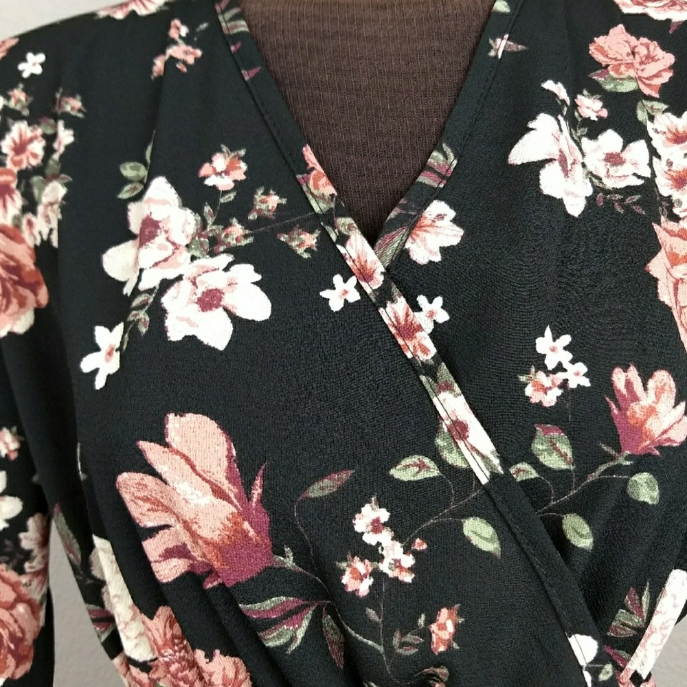 Floral top size XXL - Picture 4 of 8